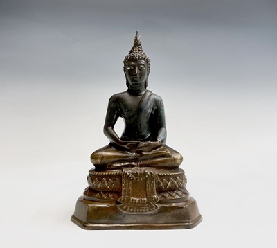 Lot 1048 - A Thai bronze seated Buddha, 20th century, on...