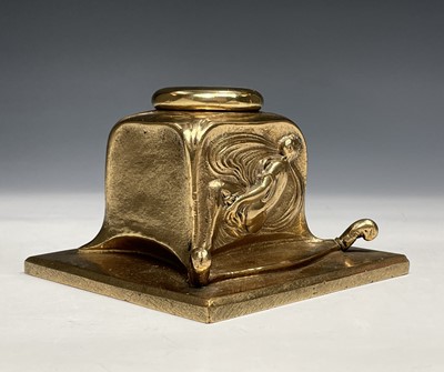 Lot 259 - A gilt bronze inkwell, in the Art Nouveau...