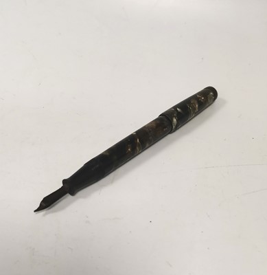 Lot 14 - A Summit No. S 125 fountain pen with a 14ct...
