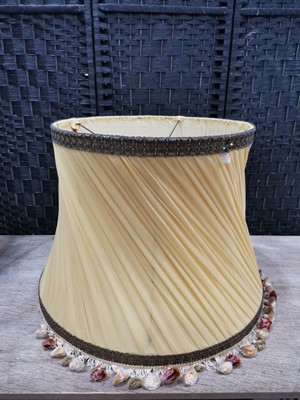 Lot 5 - A vintage gilt plaster Putti Cherub table lamp...