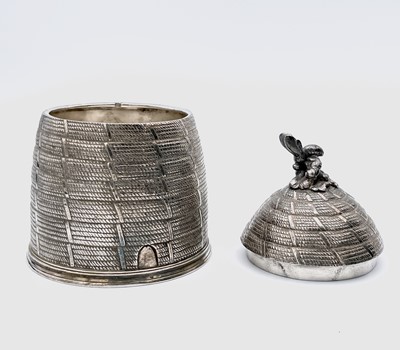 Lot 22 - A heavy William IV skep honey pot, height...