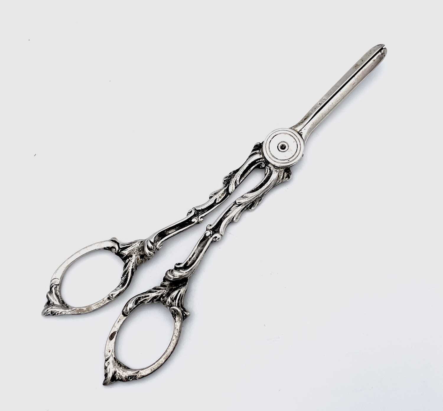 Lot 47 - A pair of Georgian silver grape scissors by...