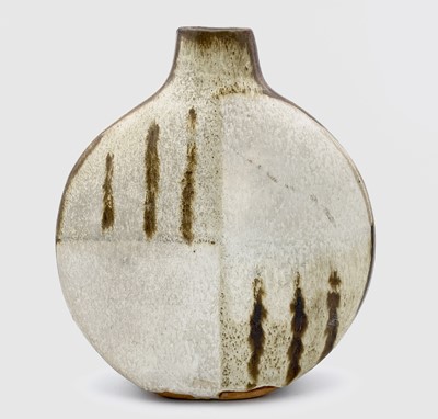 Lot 273 - Janet LEACH (1918-1997) A stoneware moon vase...