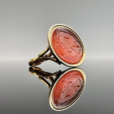 Lot 156 - A late 18th-century gold seal the carnelian...