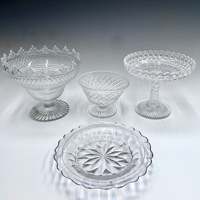 Lot 1008 - A Georgian cut glass bowl with a foliate...