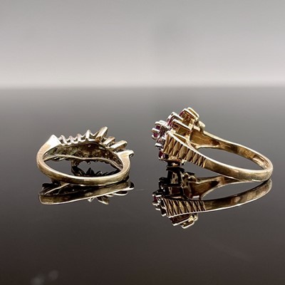 Lot 179 - Two 9ct gold dress rings, one set with...