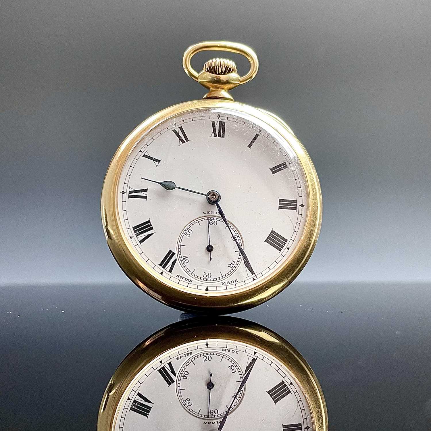 Crown clearance pocket watch