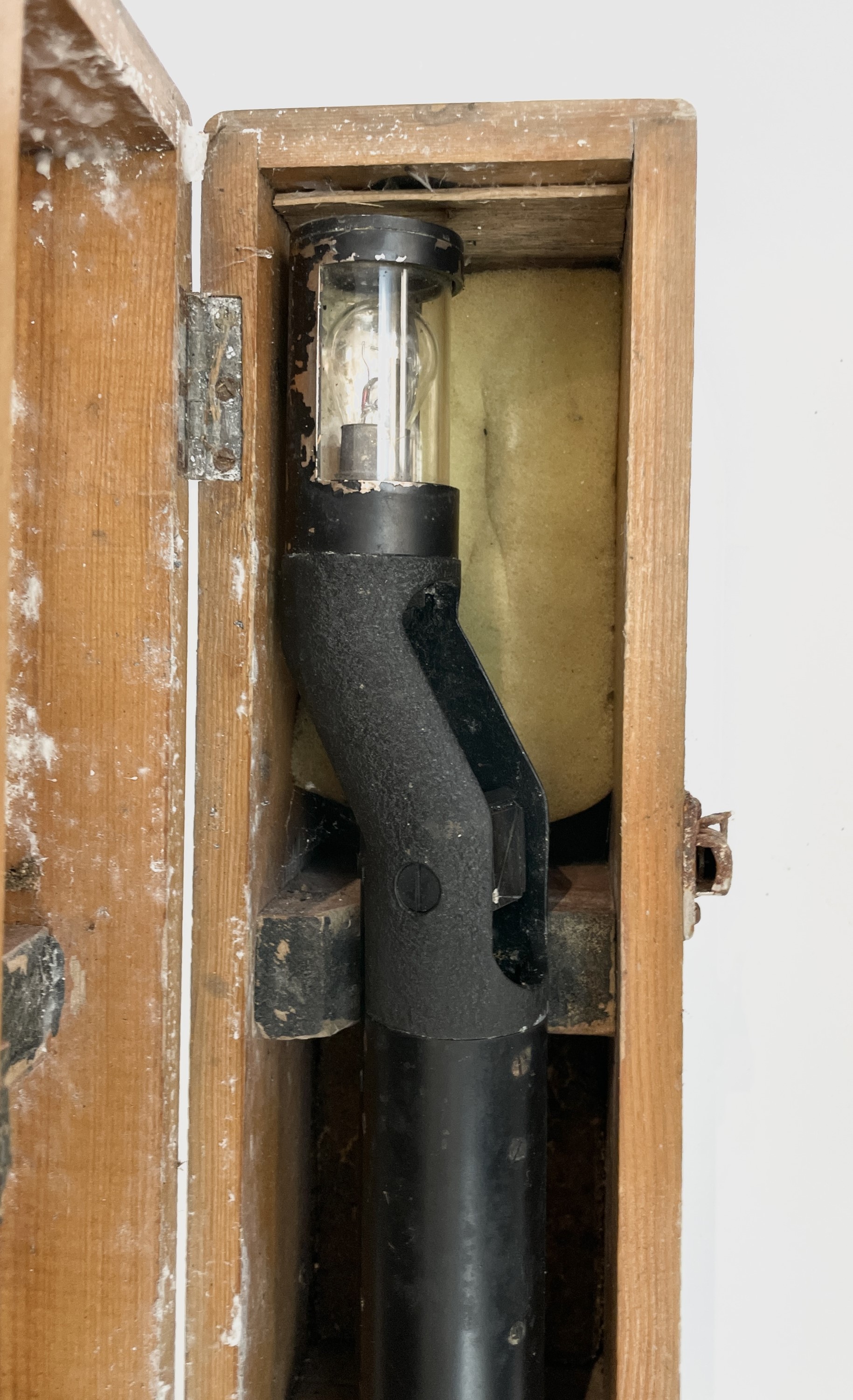Lot 365 - A tank inspection lamp by P.W. ALLEN WRAY