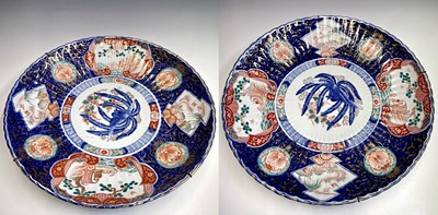 Lot 1 - A large pair of Japanese Imari porcelain...