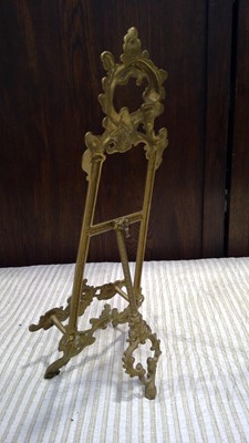 Lot 47 - Vintage Ornate Table Easel, height 41cm