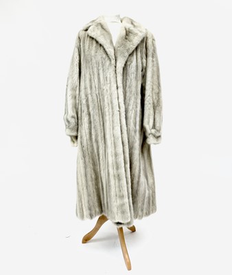 Lot 2849 - A ladies full-length silver fox fur coat, with...