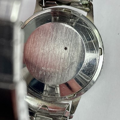 Lot 935 - A rare Jaeger LeCoultre MEMOVOX alarm...