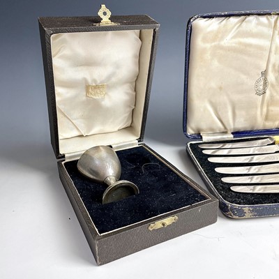 Lot 44 - A George V cased set of six silver demi-tasse...