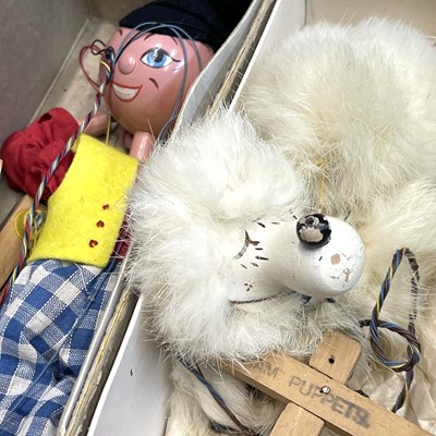 Lot 604 - Pelham Puppets, Pelpup News Magazines, etc....