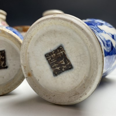 Lot 80 - A pair of Chinese blue and white vases, late...