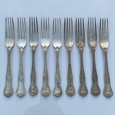 Lot 6 - A modern silver set of nine Kings Pattern...