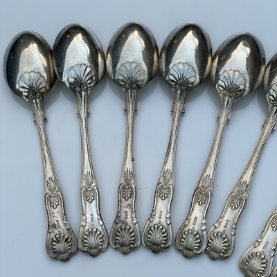 Lot 8 - A modern silver set of nine Kings Pattern...