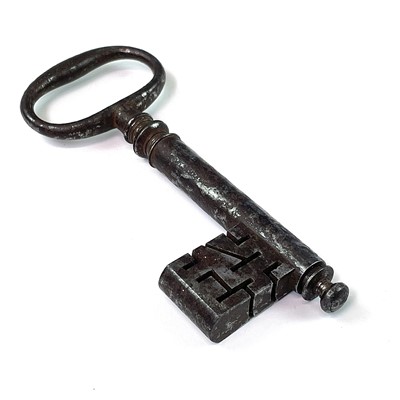 Lot 249 - A 17th century steel concealment key, the...