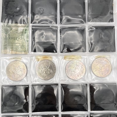 Lot 16 - Great Britain Decimal Coinage. A plastic tray...