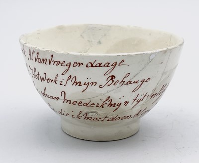 Lot 883 - A spongeware decorated razor box, together...