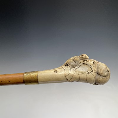 Lot 101 - A Japanese bone parasol handle, circa 1900,...