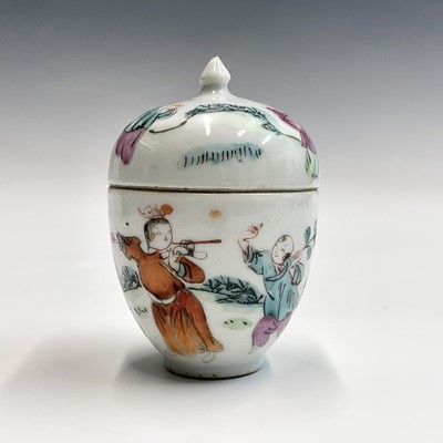 Lot 129 - A Chinese famille rose jar and cover, early...