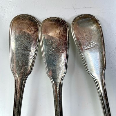 Lot 27 - A set of three George III fiddle and thread...