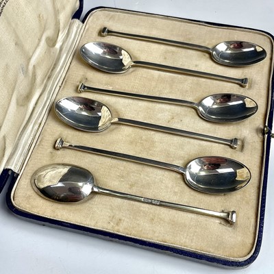 Lot 36 - A George V cased set of six silver nail head...