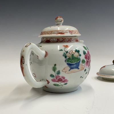 Lot 118 - A Chinese famille rose porcelain teapot, 18th...