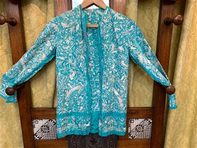 Lot 265 - Miscellaneous Chinese silks in one box.