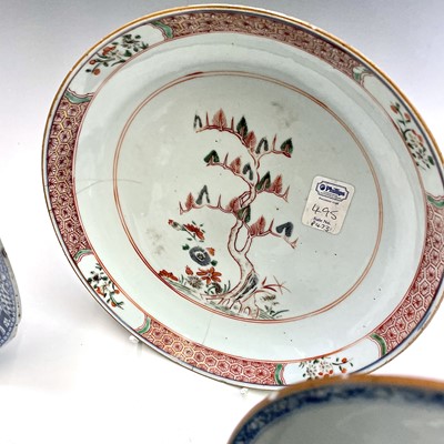 Lot 112 - Eleven various Chinese export porcelain plates,...