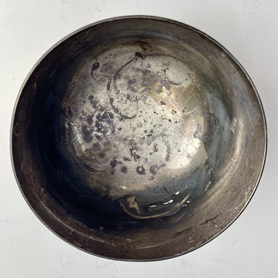 Lot 53 - A George VI silver plain sugar bowl by James...