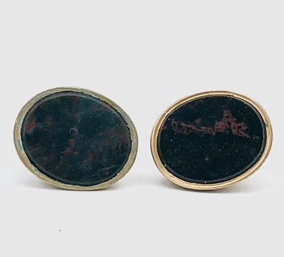 Lot 196 - A Victorian silver fob seal mounted with a...