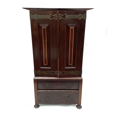 Lot 3016 - An Arts and Crafts mahogany and inlaid small...