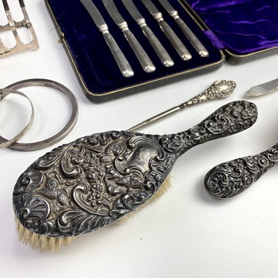 Lot 72 - Mixed silver to include a Victorian foliate...