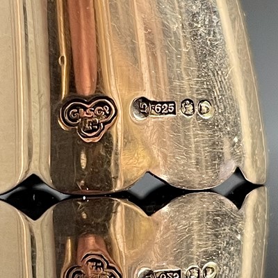 Lot 694 - A 15ct hallmarked rose gold finial, London...