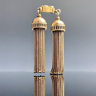 Lot 612 - A 19th century gold (tests 14ct) double tassle...