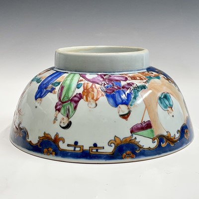 Lot 141 - A Chinese famille rose porcelain bowl, circa...