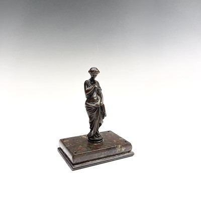 Lot 37 - A bronze figure of a Classical maiden, late...