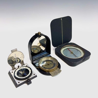 Lot 272 - A WWII era bakelite compass with slide out...