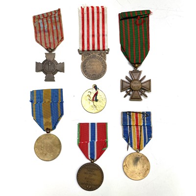 Lot 224 - France WWI Medals - 6 Medals. Medaille des...