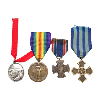 Lot 216 - Romania / Netherlands / Switzerland WWI Medals...