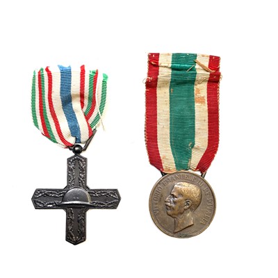 Lot 212 - Italy WWI Medals - 5 Medals. Croce di Guerra,...