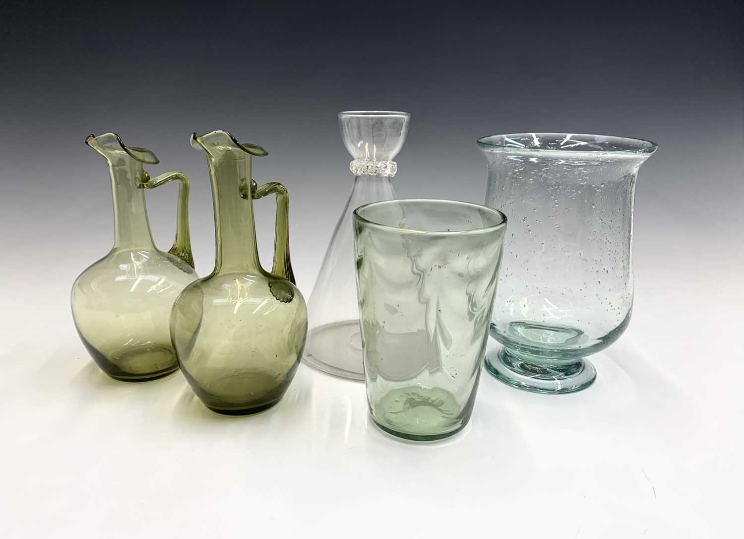 Lot 867 - Whitefriars and other glass, including a