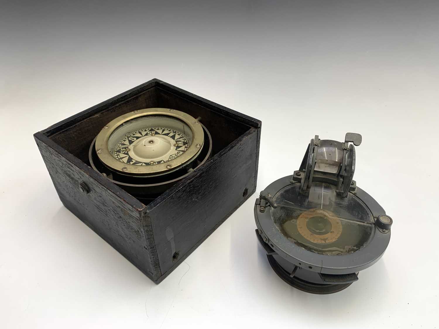 Lot 299 - A compass marked Azimuth circle No4 Ref No...