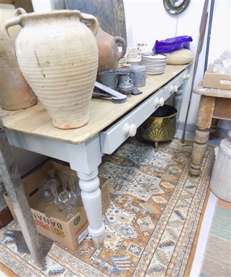 Lot 320 - A Victorian pine kitchen table.