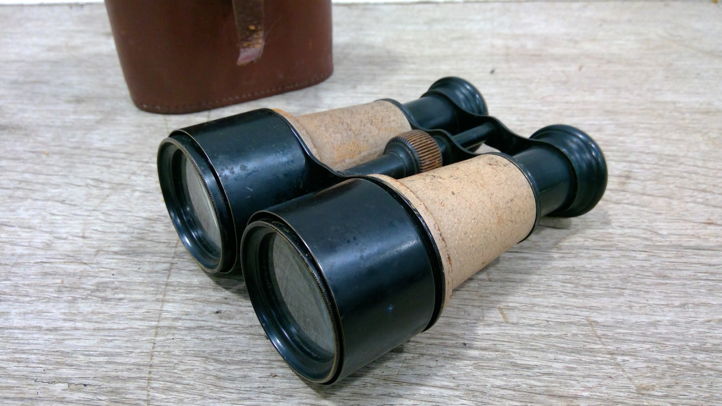 Lot 235 Antique Racing/field Binoculars in Leather
