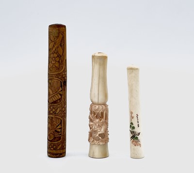 Lot 205 - A Japanese ivory cheroot holder, Meiji period,...