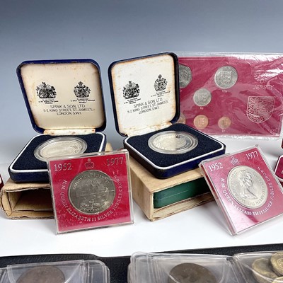 Lot 45 - Jersey Coinage. Comprising 1977 Silver Jubilee...