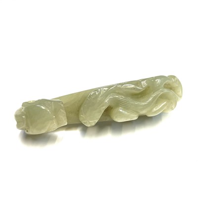 Lot 214 - A Chinese jade belt hook, late Qing/Republic...